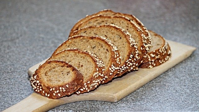 Pão é um excelente exemplo sobre oque um atleta deve comer antes da competição