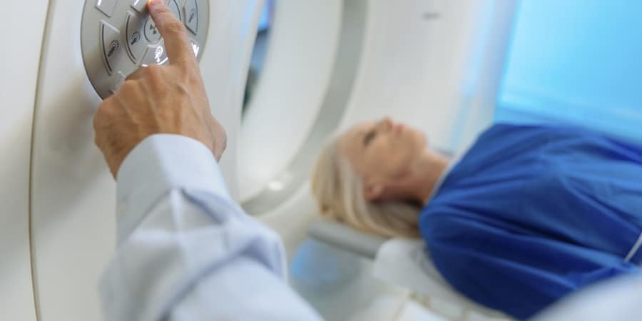 Diferença entre Tomografia e Ressonância Magnética
